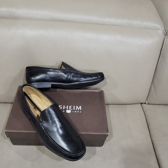 Dress shoes size 12 - Picture 4 of 8